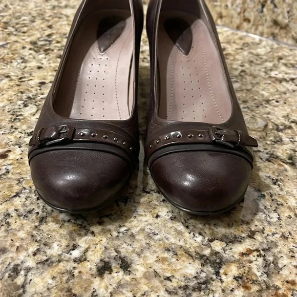 - Ecco brown heels size 41 (9.5) - Picture 2 of 8